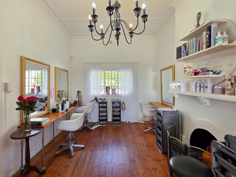 2 Bedroom Property for Sale in Sea Point Western Cape